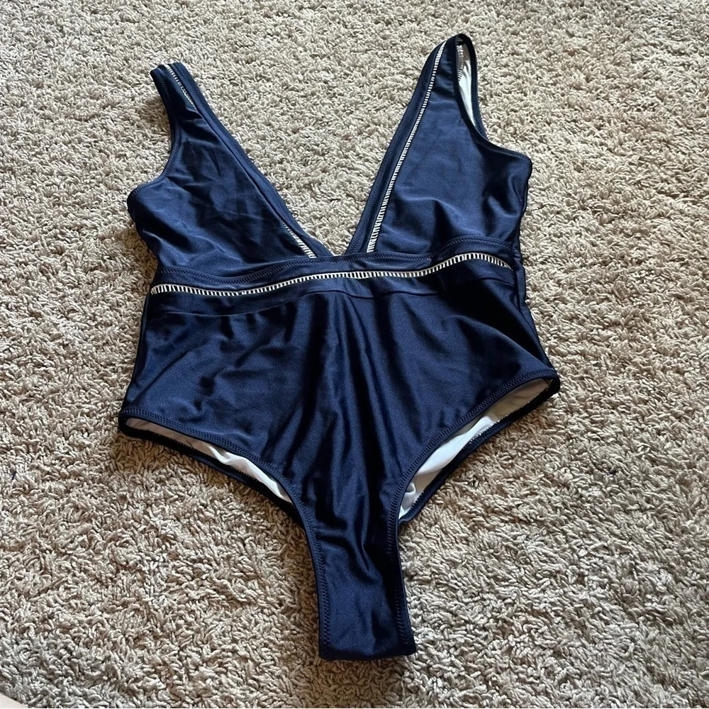 Like New CupShe navy blue one piece v swimsuit - Picture 2 of 7